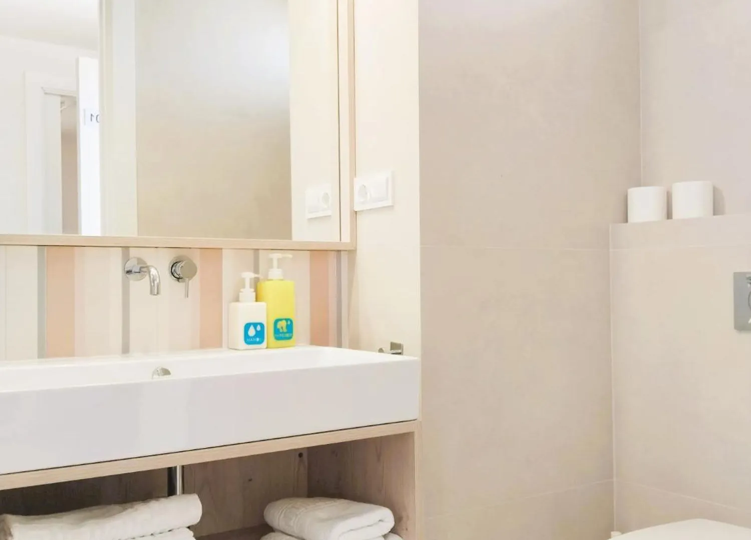 Apartment Apartamentos Marfina Castelldefels Spanien